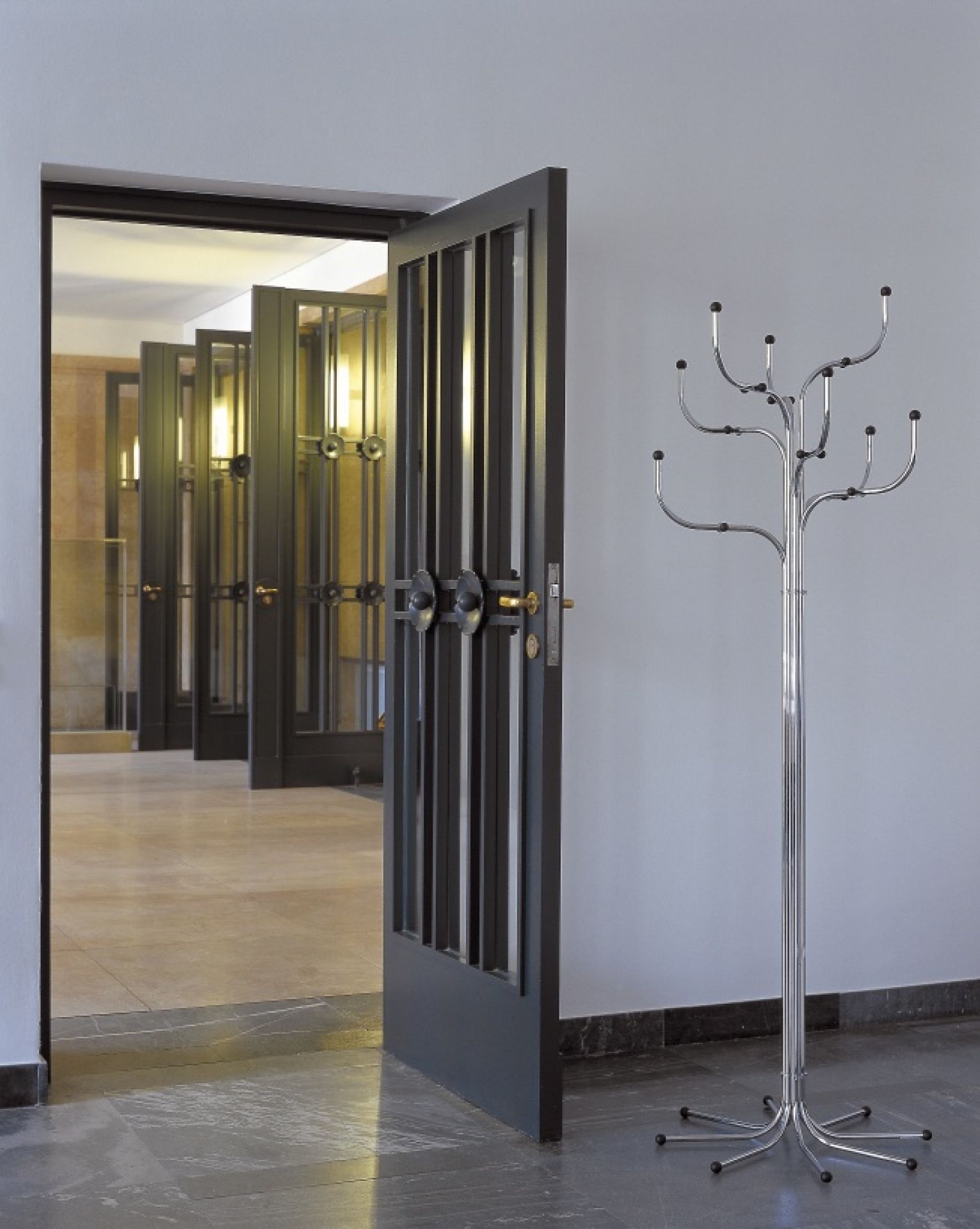 Fritz hansen outlet coat tree